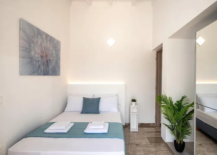 Olive Angel * Chania (Crete)